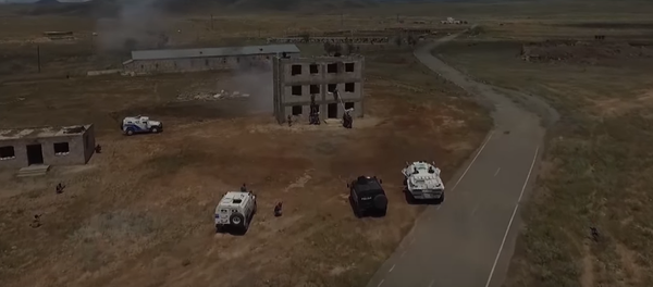 Simulacros antiterroristas en Armenia a vista de pájaro - Sputnik Mundo