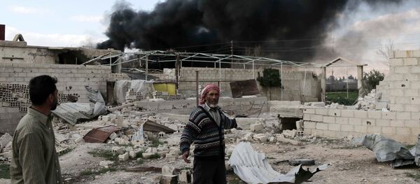 Bombardeos en las afueras de Damasco (archivo) - Sputnik Mundo