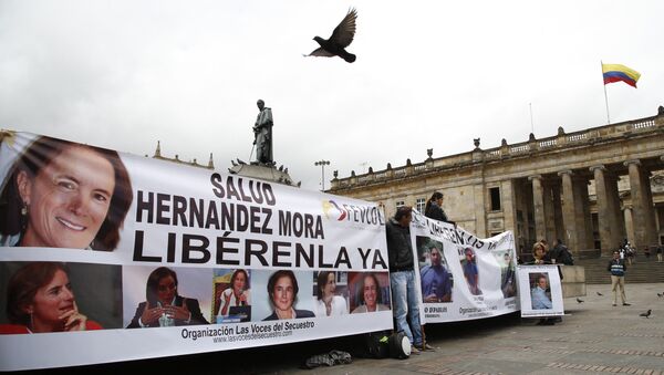 La gente pide la liberación de los periodistas secuestrados - Sputnik Mundo