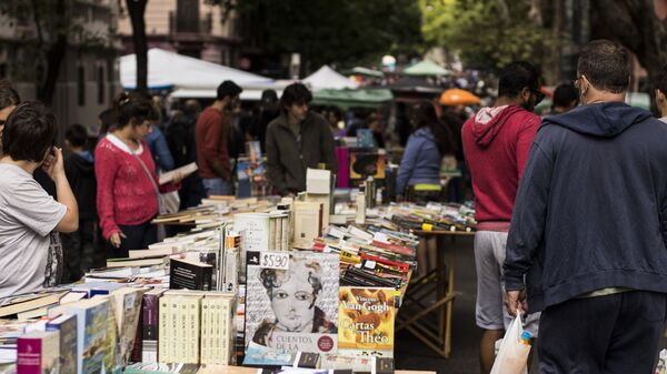 Libros en Feria Tristán Narvaja - Sputnik Mundo