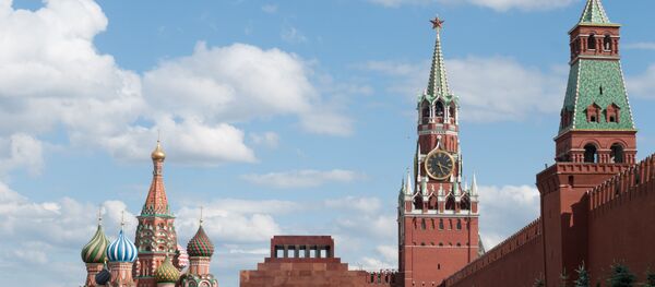 Kremlin La Plaza Roja Moscú Rusia - Sputnik Mundo