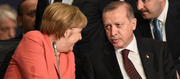Angela Merkel y Recep Tayip Erdogan - Sputnik Mundo