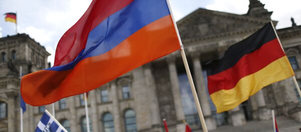 Las banderas de Alemania y Armenia - Sputnik Mundo
