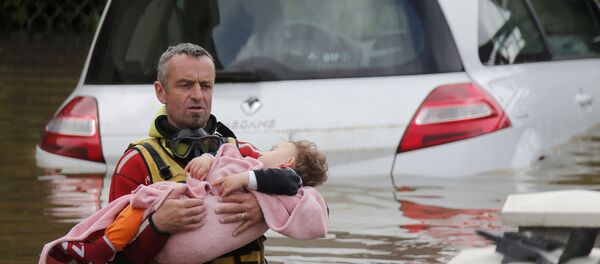 Impactantes imágenes de las inundaciones que asolan Francia - Sputnik Mundo