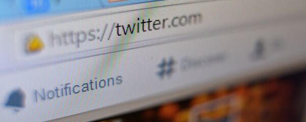 Twitter page in browser window - Sputnik Mundo