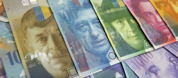 Francos suizos - Sputnik Mundo