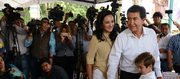 Héctor Yunes, un candidato a gobernador en Veracruz - Sputnik Mundo