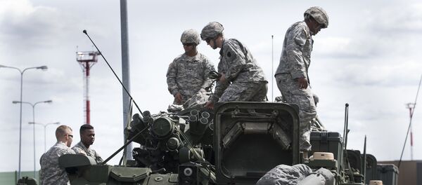 Militares estadounidenses en Lituania en junio de 2016 - Sputnik Mundo