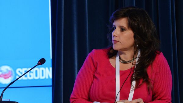 Eva Golinger, la abogada y periodista estadounidense - Sputnik Mundo