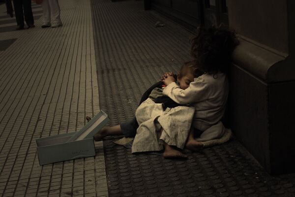 Cuatro medidas de Alberto Fernández para terminar con el hambre en Argentina - Sputnik Mundo