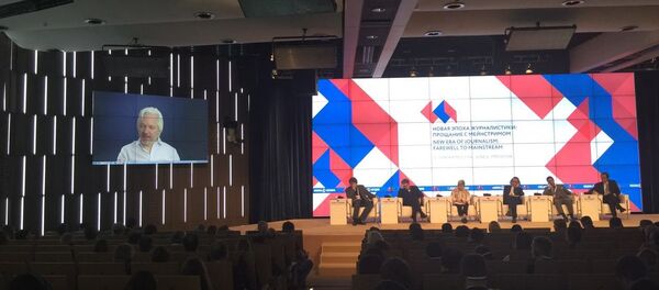 Julian Assange interviene en el foro mediático en la agencia Rossiya Segodnya - Sputnik Mundo