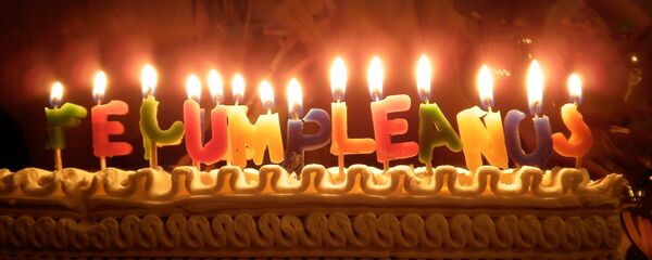 Feliz cumpleaños - Sputnik Mundo