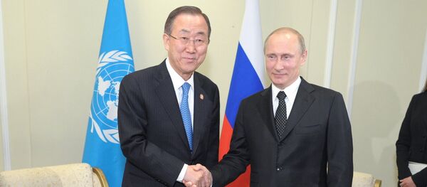Vladímir Putin, presidente de Rusia, y Ban Ki-moon, secretario general de la ONU (archivo) - Sputnik Mundo