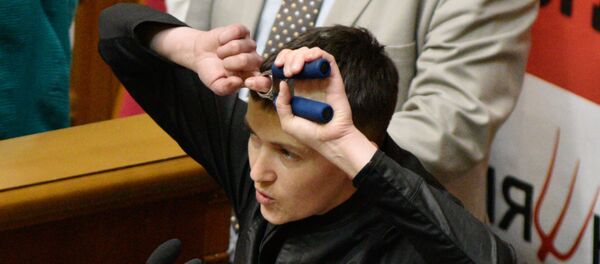 Nadezhda Sávchenko en la reunión del parlamento de Ucrania - Sputnik Mundo