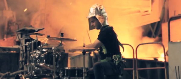 La canción de 'Juego de Tronos' es tocada en una fábrica metalúrgica - Sputnik Mundo