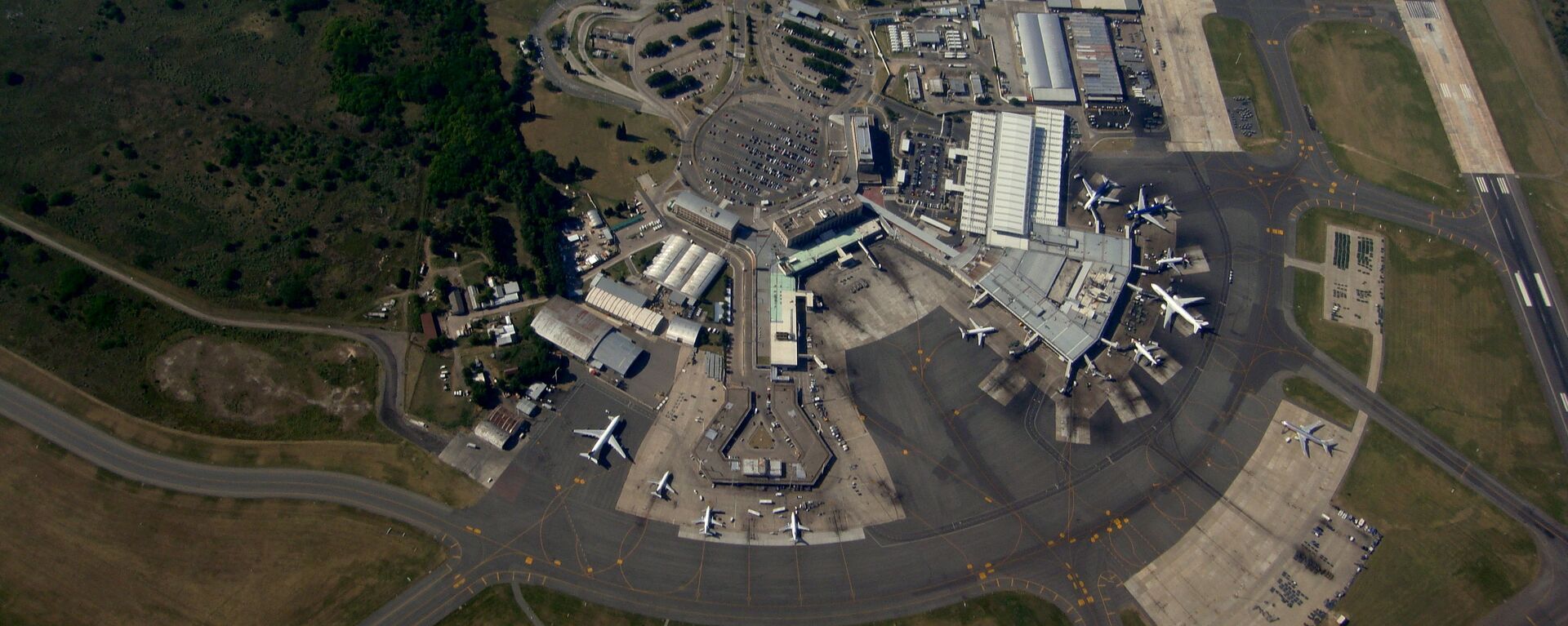 Aeropuerto de Ezeiza - Sputnik Mundo, 1920, 30.03.2021