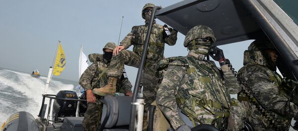 El Ejército de Corea del Sur, la Guardia Costera y las fuerzas armadas de EEUU realizan una operación para detectar buques chinos en el mar Amarillo - Sputnik Mundo