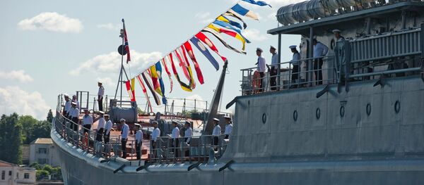 El arribo de la fragata Admiral Grigoróvich a Sebastopol - Sputnik Mundo