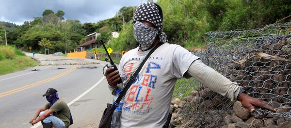 Protesta de indígenas y campesinos en Colombia - Sputnik Mundo