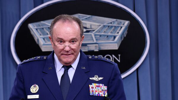 U.S. European Command Commander, North Atlantic Treaty Organization (NATO) Supreme Allied Commander Gen. Philip M. Breedlove speaks during a briefing at the Pentagon, Monday, Nov. 3, 2014 - Sputnik Mundo