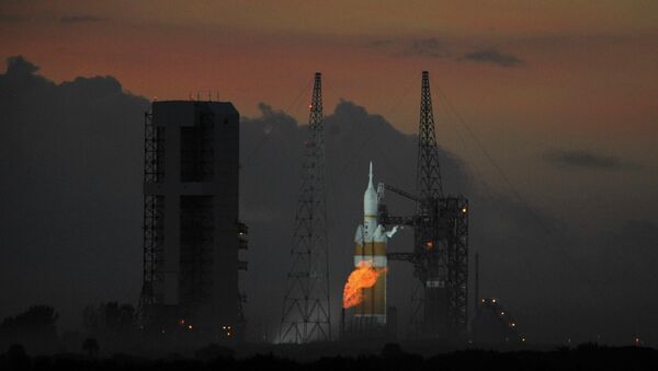 Delta IV Heavy - Sputnik Mundo