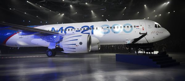 El nuevo avión de pasajeros ruso MS-21 - Sputnik Mundo