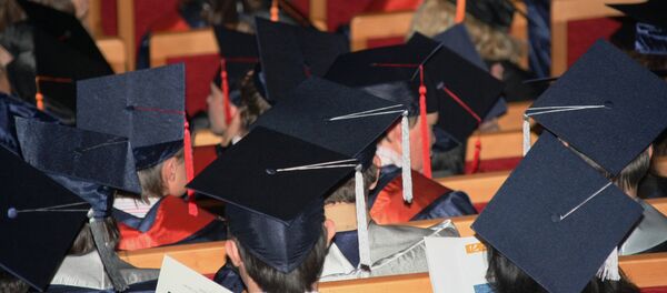 Graduados universitarios - Sputnik Mundo
