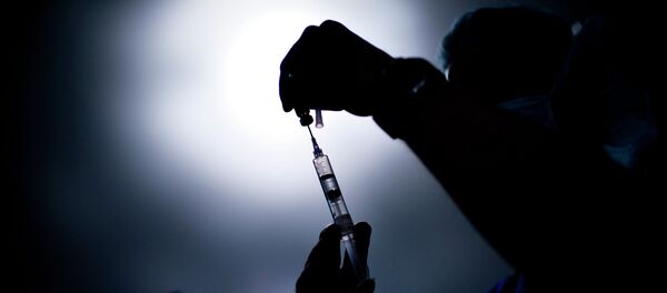 Un médico antes de la operación - Sputnik Mundo