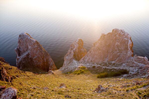 La majestuosa y poco conocida belleza del lago Baikal - Sputnik Mundo