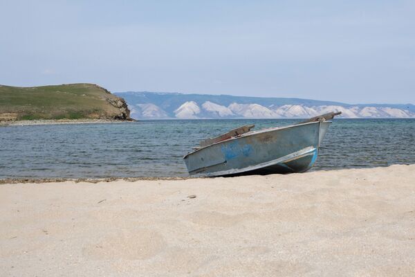 La majestuosa y poco conocida belleza del lago Baikal - Sputnik Mundo