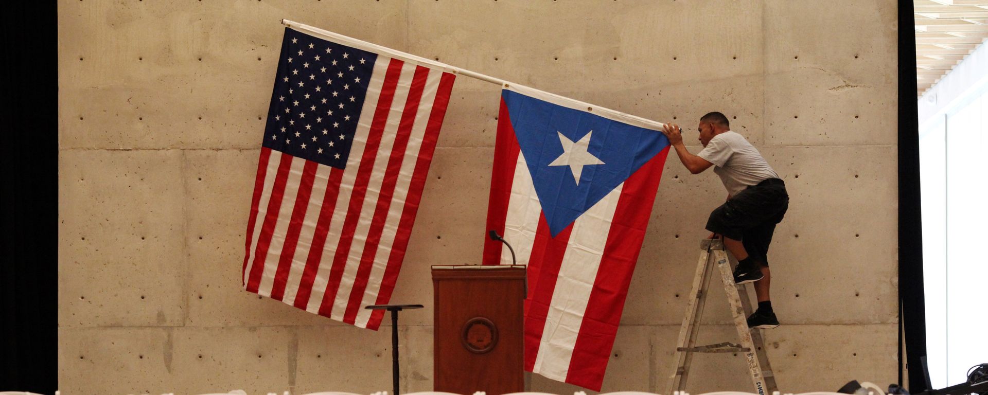 Banderas de EEUU y Puerto Rico Banderas de EEUU y Puerto Rico - Sputnik Mundo, 1920, 22.09.2018