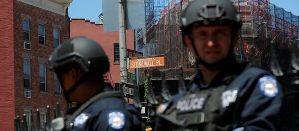 Policías estadounidenses Policías estadounidenses - Sputnik Mundo