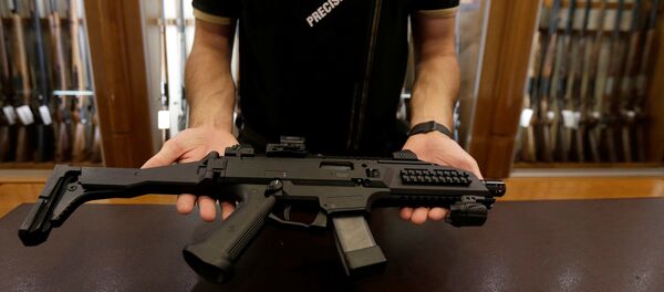 Una tienda de armas Una tienda de armas - Sputnik Mundo