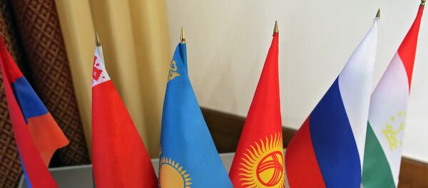 Banderas de los países miembros de la OCS (archivo) - Sputnik Mundo