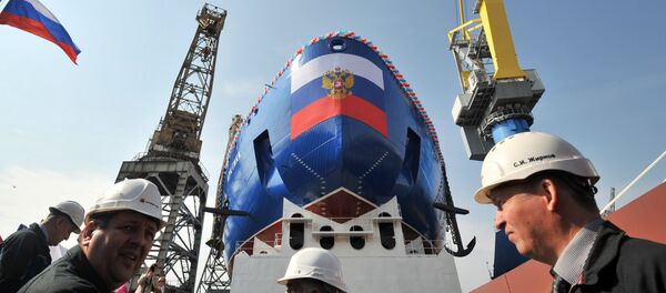 La botadura del rompehielos nuclear Árktika en San Petersburgo - Sputnik Mundo