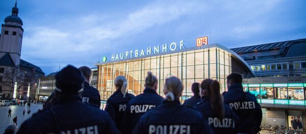 Policias en el aeropuerto de Colonia Bonn (archivo) - Sputnik Mundo