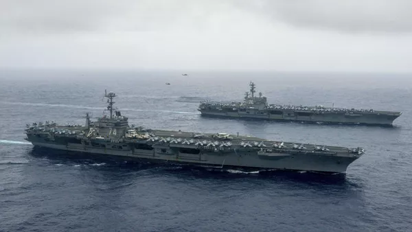 Portaviones estadounidenses John C. Stennis y Ronald Reagan - Sputnik Mundo