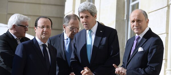 Frank-Walkter Steinmeier, ministro de Exteriores de Alemania; Francois Hollande, presidente de Francia; Serguéi Lavrov, ministro de Exteriores de Rusia; John Kerry, secretario de Estado de EEUU; Laurent Fabius, ministro de Exteriores de Francia - Sputnik Mundo