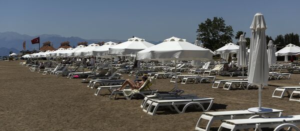 Una de las playas de Antalya - Sputnik Mundo