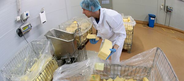 Producción de queso procesado en Rusia - Sputnik Mundo
