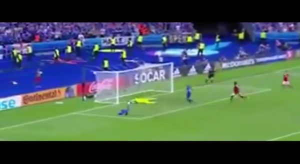 El comentarista islandés se vuelve loco al marcar su eqipo un gol - Sputnik Mundo