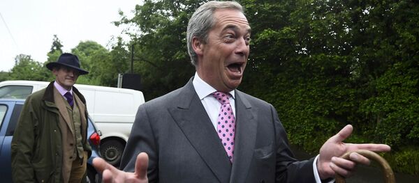 Nigel Farage, líder del Partido por la Independencia del Reino Unido (UKIP) - Sputnik Mundo