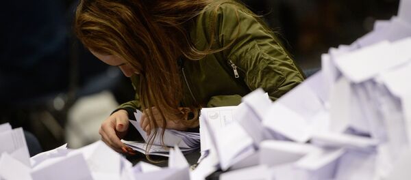 Recuento de los votos en Reino Unido - Sputnik Mundo