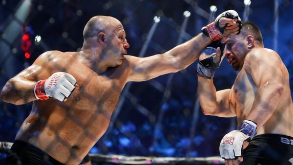 Fiódor Yemeliánenko, luchador de artes marciales mixtas - Sputnik Mundo