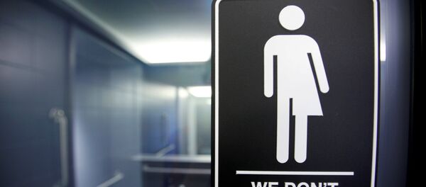 El Pentágono puede autorizar la admisión de los transgéneros a las FFAA - Sputnik Mundo