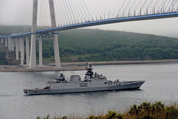 Buques de la Armada India llegan al puerto ruso de Vladivostok - Sputnik Mundo
