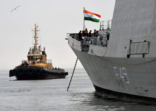Buques de la Armada India llegan al puerto ruso de Vladivostok - Sputnik Mundo