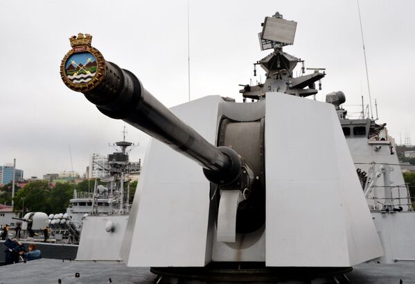 Buques de la Armada India llegan al puerto ruso de Vladivostok - Sputnik Mundo