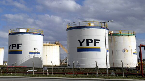 Tanques de YPF - Sputnik Mundo