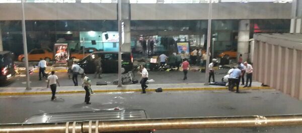 Aeropuerto Ataturk en Estambul tras el atentado - Sputnik Mundo